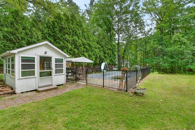 42 Oak Street, Rochester, NH 03839