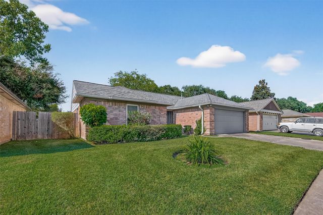 2510 Old Fort Road, Sugar Land, TX 77479