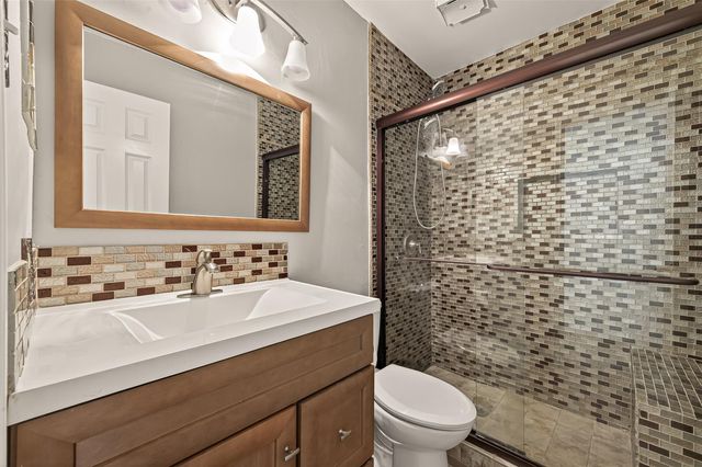 2510 Old Fort Road, Sugar Land, TX 77479