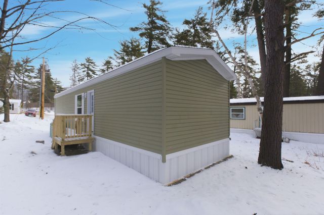 64 O'Keefe Circle, Conway, NH 03860