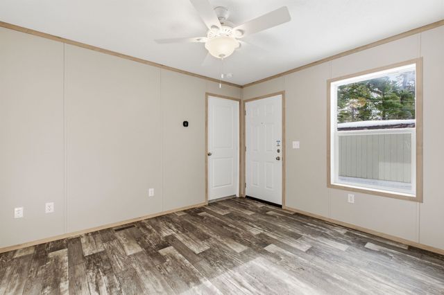 64 O'Keefe Circle, Conway, NH 03860