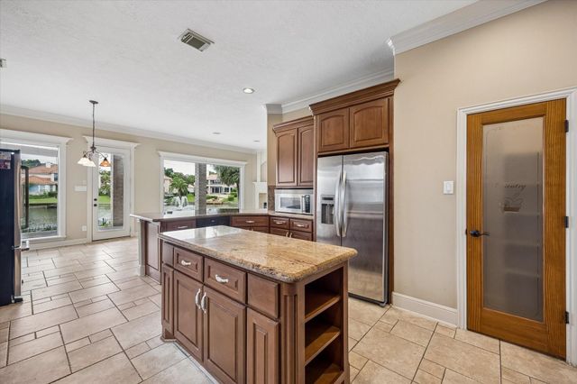 18910 Villa Bergamo Lane, Houston, TX 77094