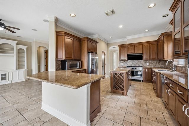 18910 Villa Bergamo Lane, Houston, TX 77094