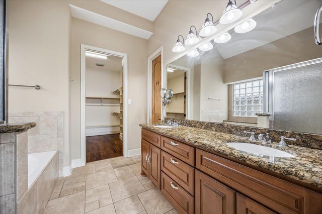 18910 Villa Bergamo Lane, Houston, TX 77094