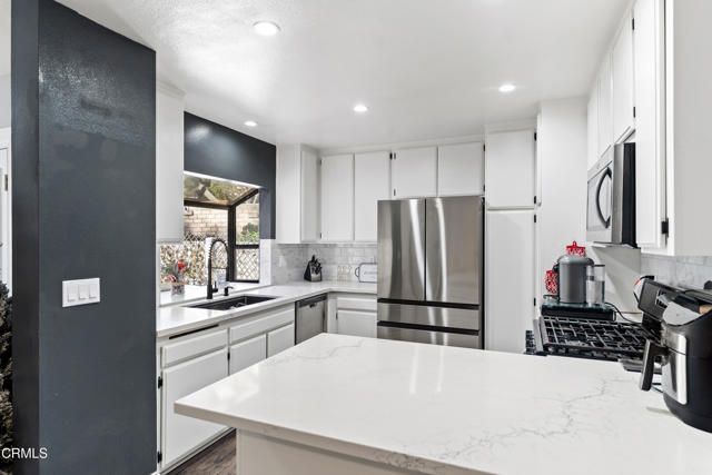 1103 Catlin Street B, Simi Valley, CA 93065