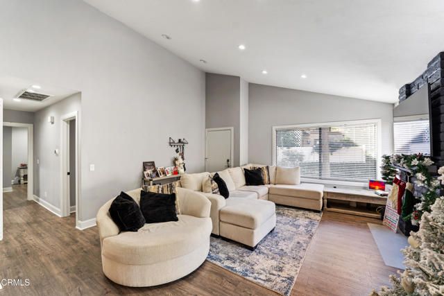 1103 Catlin Street B, Simi Valley, CA 93065