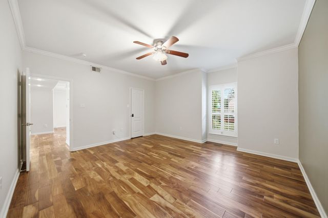 1100 Augusta Drive 77, Houston, TX 77057