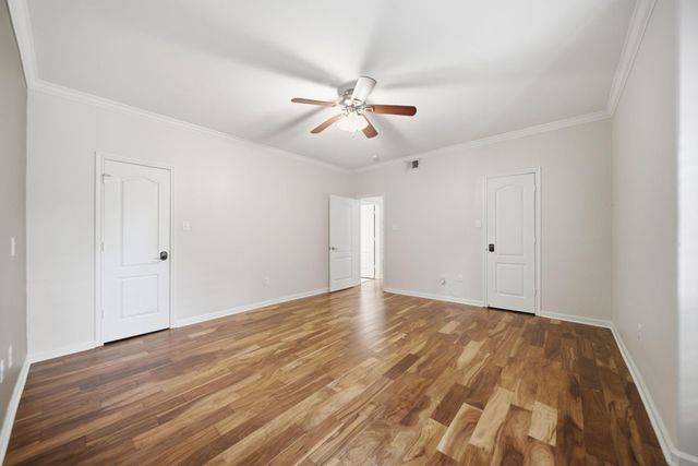 1100 Augusta Drive 77, Houston, TX 77057