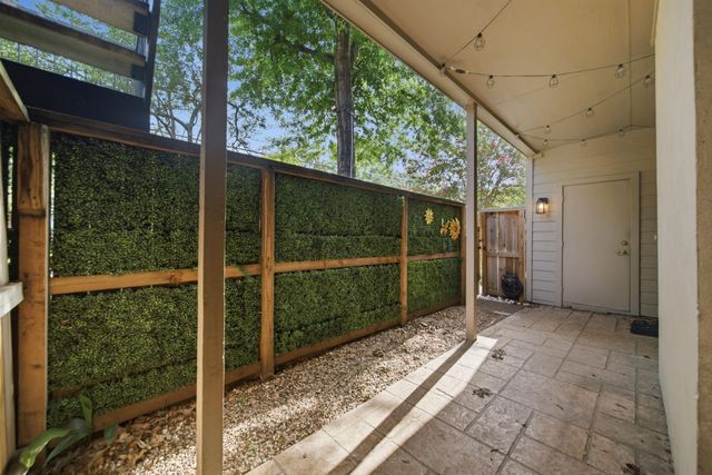 1100 Augusta Drive 77, Houston, TX 77057
