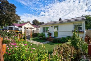 2130 E Whittemore Avenue, Burton, MI 48529