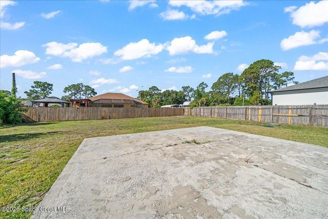 962 Serenade Street NW, Palm Bay, FL 32907
