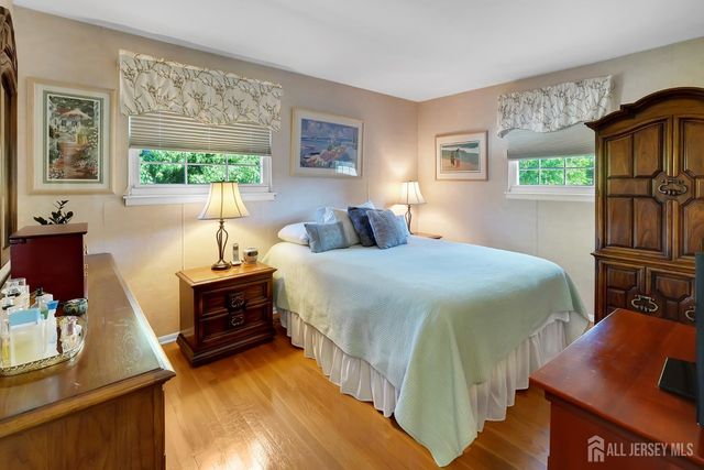 27 Sefton Cir Circle, Piscataway, NJ 08854