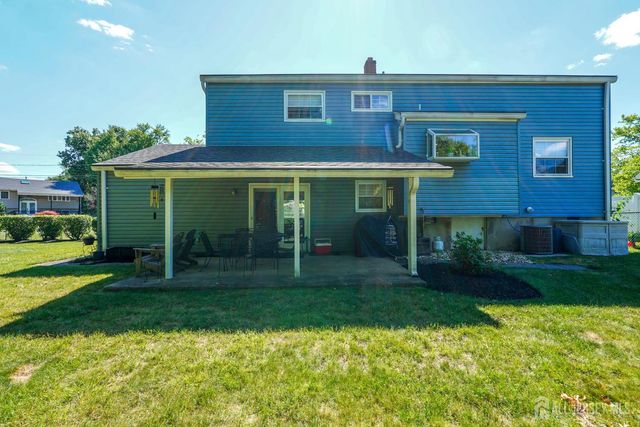 27 Sefton Cir Circle, Piscataway, NJ 08854