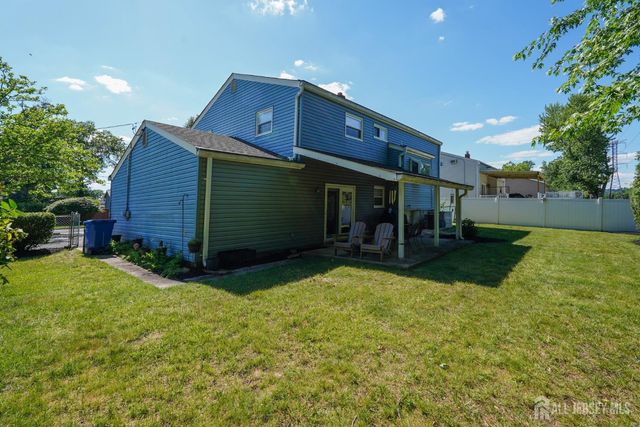 27 Sefton Cir Circle, Piscataway, NJ 08854