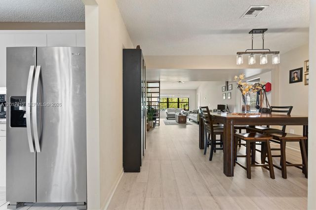 4350 NW 30th Street 333, Coconut Creek, FL 33066