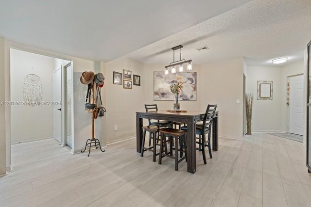 4350 NW 30th Street 333, Coconut Creek, FL 33066