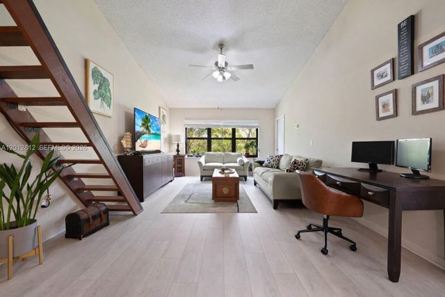 4350 NW 30th Street 333, Coconut Creek, FL 33066