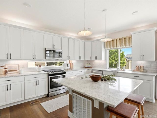 3675 Driftwood Dr, Johnstown, CO 80534