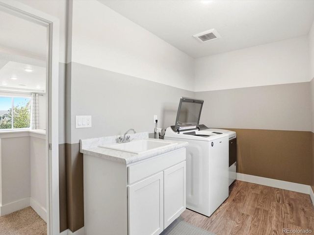 3675 Driftwood Dr, Johnstown, CO 80534