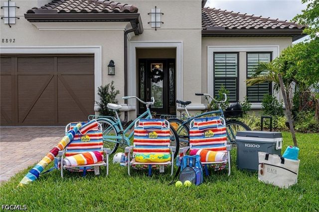 8892 Scarlotti PL, Naples, FL 34119