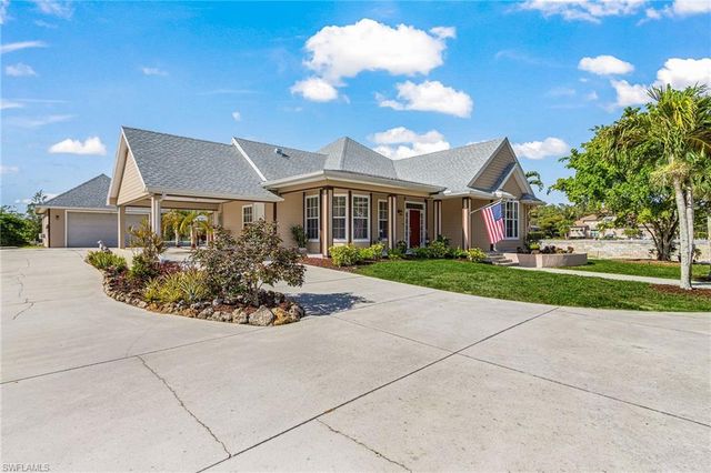 8930 Penzance BLVD, Fort Myers, FL 33912