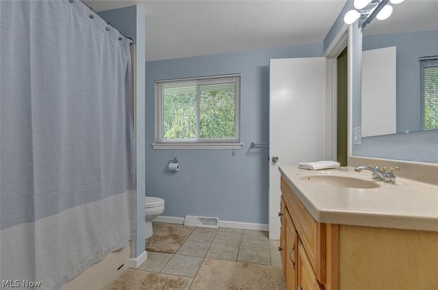 6609 Debbie Drive, North Ridgeville, OH 44039