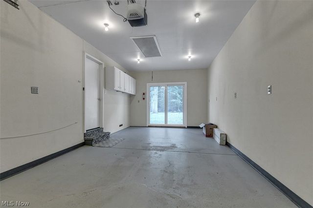 6609 Debbie Drive, North Ridgeville, OH 44039