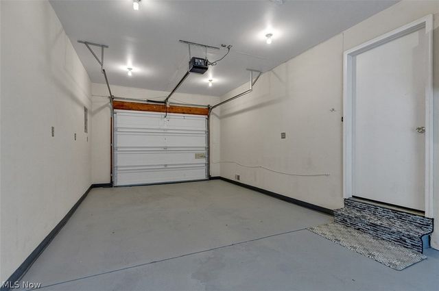 6609 Debbie Drive, North Ridgeville, OH 44039