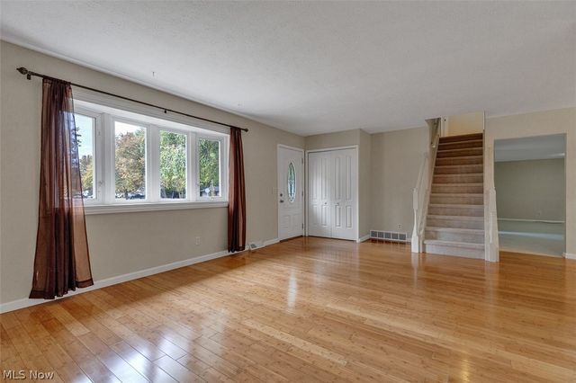 6609 Debbie Drive, North Ridgeville, OH 44039