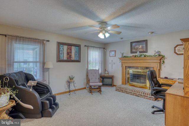 110 E LUCKY ESTATES DR, Harrington, DE 19952