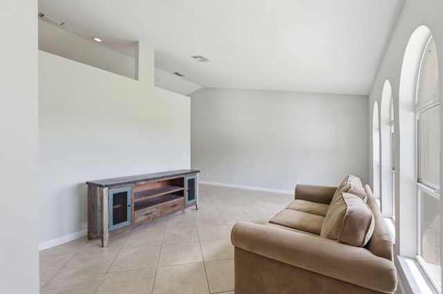 12543 N 73rd Court N, West Palm Beach, FL 33412