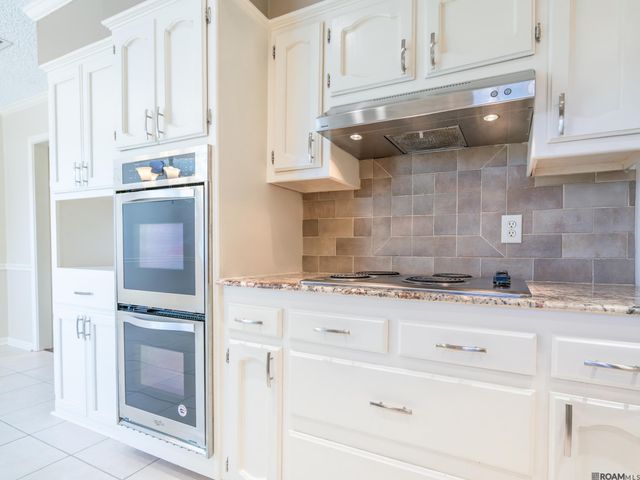 1812 Palmwood Dr, Baton Rouge, LA 70816