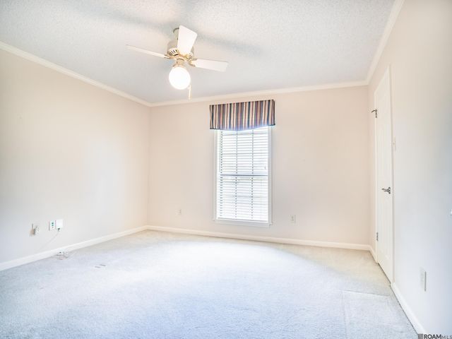 1812 Palmwood Dr, Baton Rouge, LA 70816