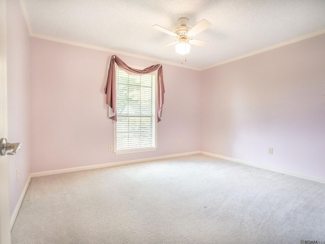 1812 Palmwood Dr, Baton Rouge, LA 70816
