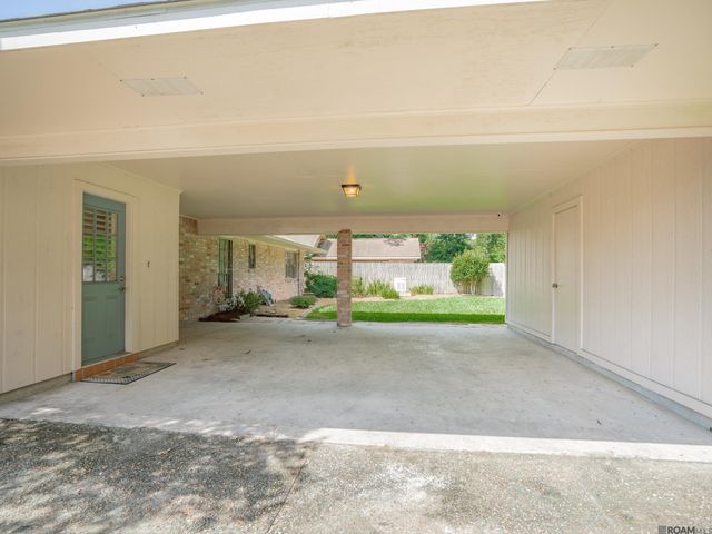 1812 Palmwood Dr, Baton Rouge, LA 70816