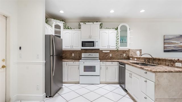512 S Ocean Boulevard, Pompano Beach, FL 33062