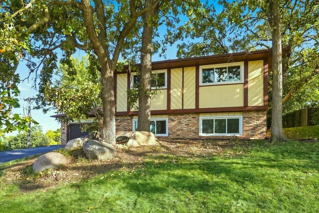 8481 134th Street Court, Apple Valley, MN 55124