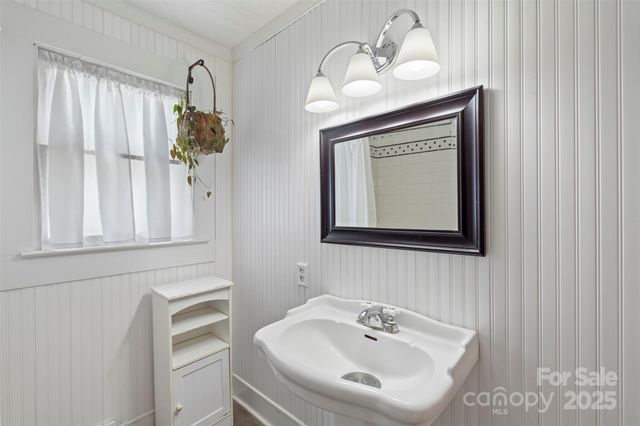320 Ackert Avenue, Salisbury, NC 28144