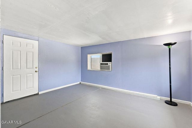 45554 6th Street, Lancaster, CA 93535