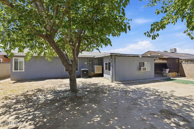 45554 6th Street, Lancaster, CA 93535