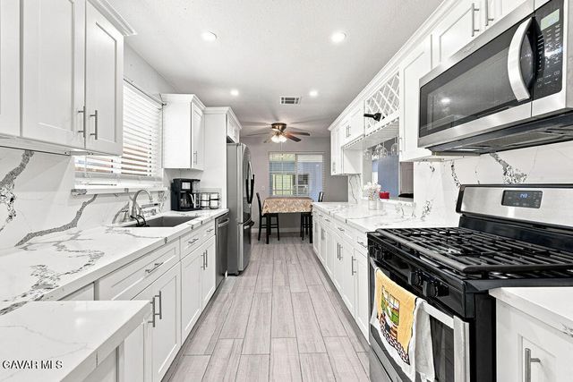 45554 6th Street, Lancaster, CA 93535