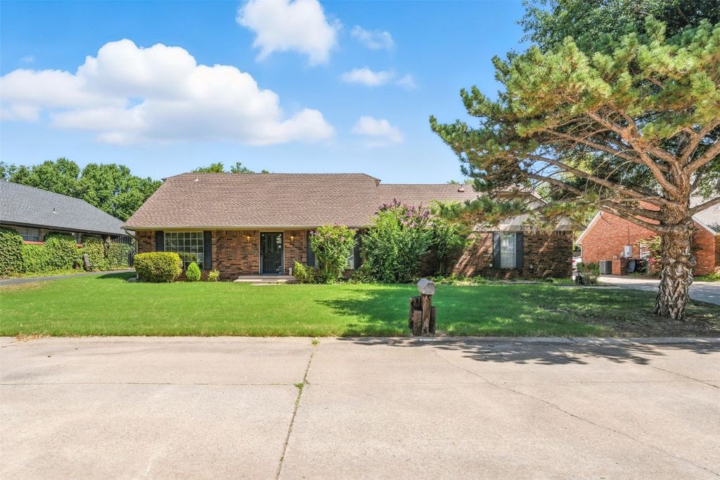 2109 Tuttington, Oklahoma City, OK 73170