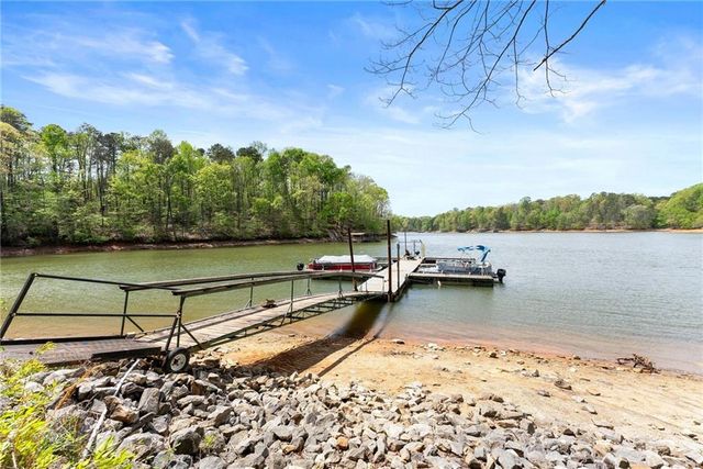 5652 Alligator Alley, Gainesville, GA 30506