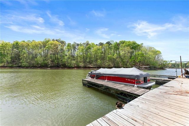 5652 Alligator Alley, Gainesville, GA 30506