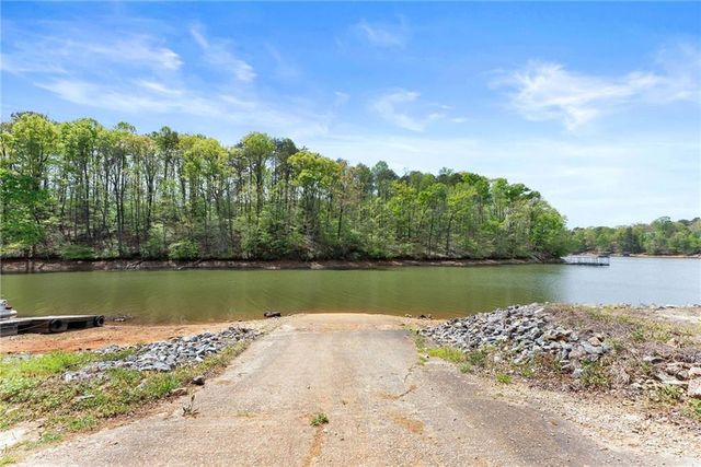 5652 Alligator Alley, Gainesville, GA 30506