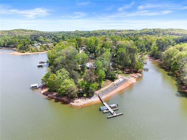 5652 Alligator Alley, Gainesville, GA 30506