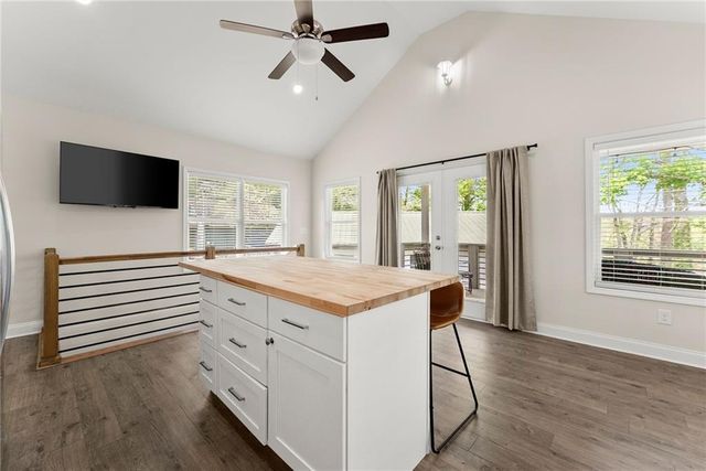 5652 Alligator Alley, Gainesville, GA 30506