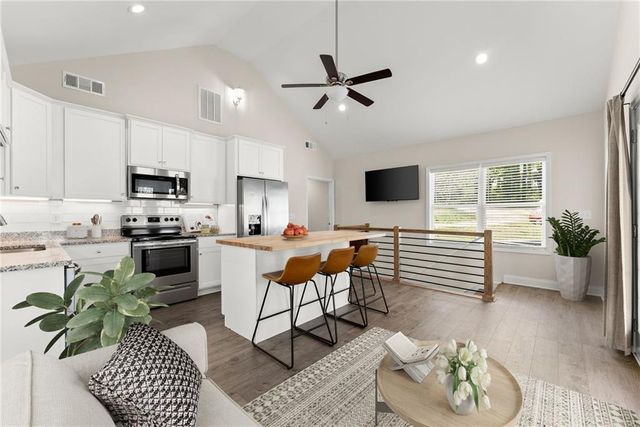 5652 Alligator Alley, Gainesville, GA 30506