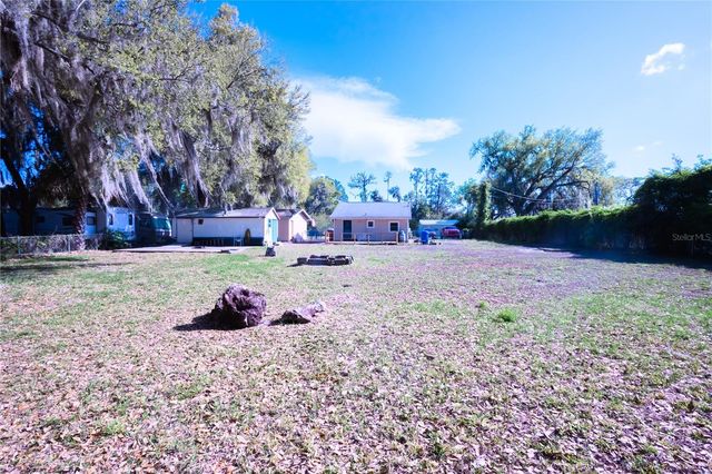 1198 CR 464, Lake Panasoffkee, FL 33538