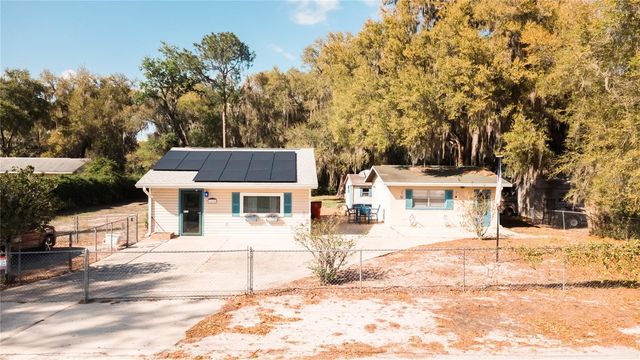 1198 CR 464, Lake Panasoffkee, FL 33538
